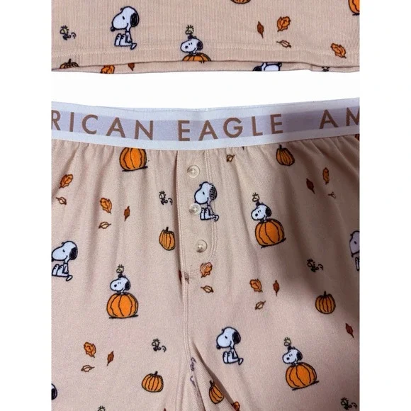American Eagle Peanuts Fall Pumpkin Snoopy Plush Pajama Set Women's Size Large - Picture 9 of 16